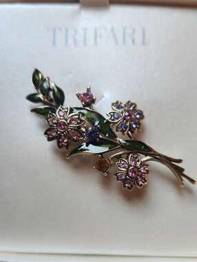 VTG Trifari Multicolored Enamel Floral Brooch